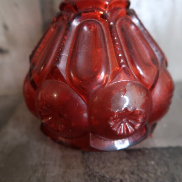 Vintage L.E. Smith Red Glass Moon & Stars Decenter w/o Stopper Recycled Spain - Picture 3 of 6
